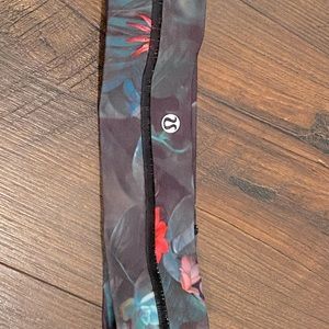 Lululemon headband